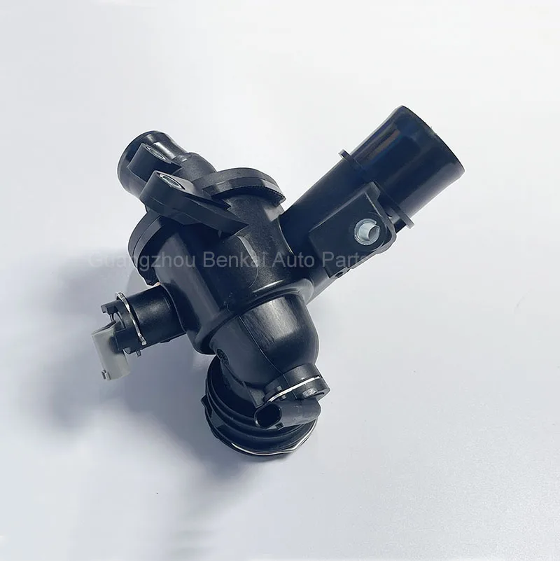 OM651 Thermostat 6512000615 For Mercedes Benz W204 W212 W906 6512002800
