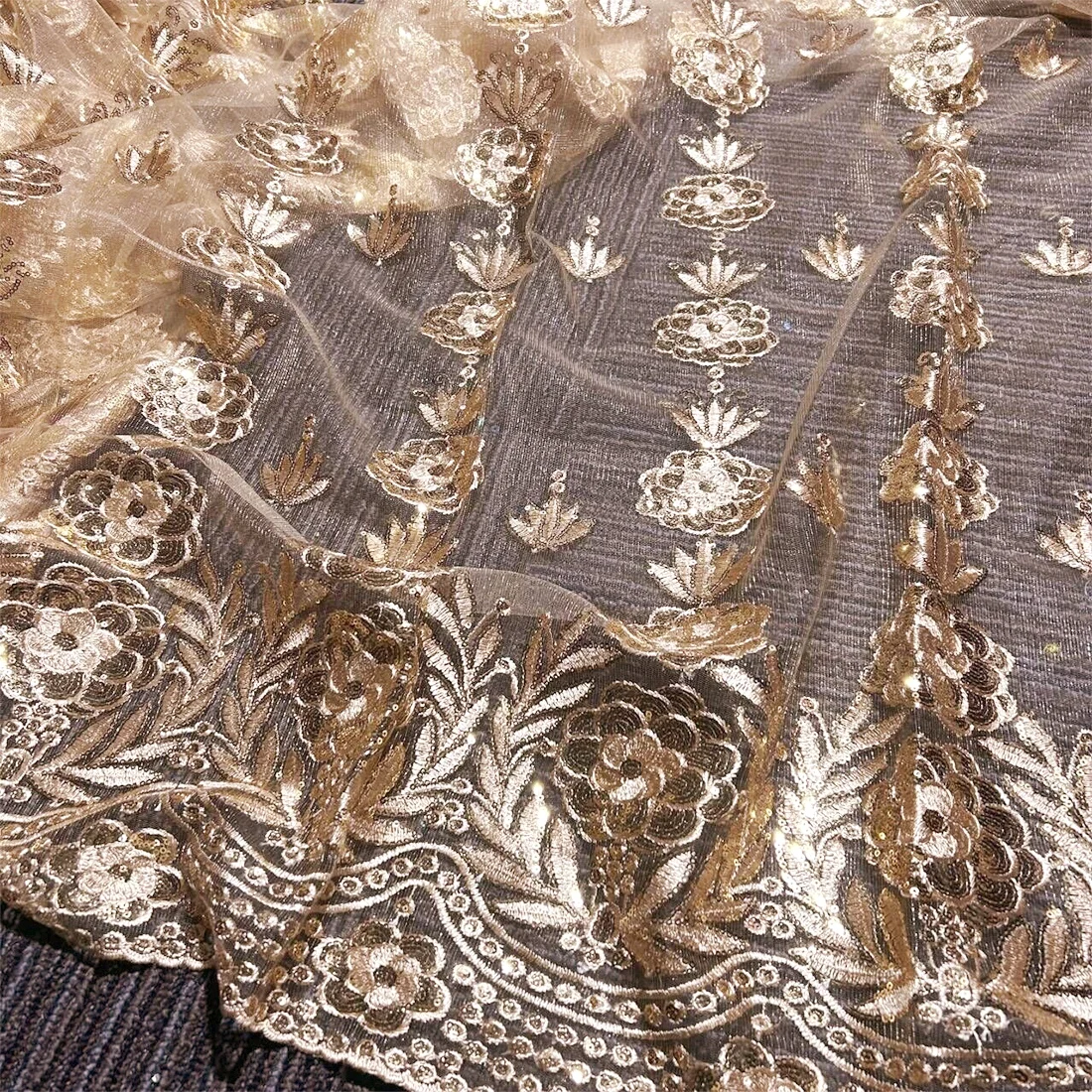 

Gold Embroidered Sequence African Laces 2024 High Quality Tulle Net French Lace Fabric 5 Yards Luxury Dubai Sequin Lace Fabric