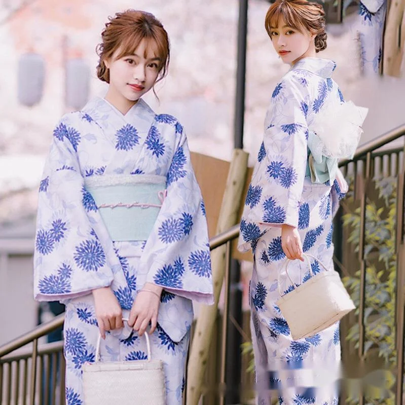 

Girls kimono formal dress Traditional retro style modified dress Japanese camellia kimono woman