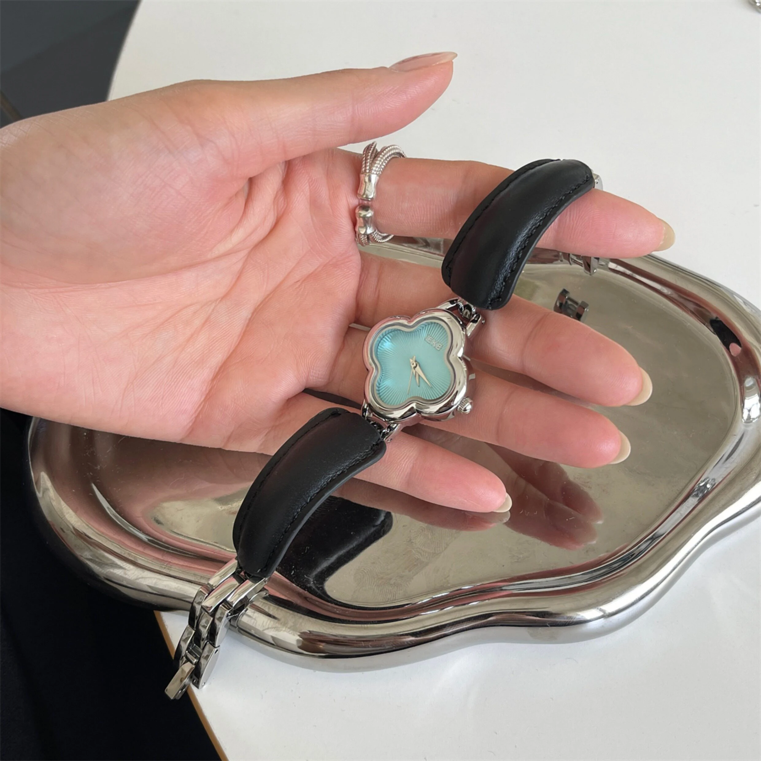 Reloj de Cuarzo para Mujer, Esfera Dorada y Plateada, Acero Inoxidable, Reloj de Pulsera para Dama, Estilo Sencillo