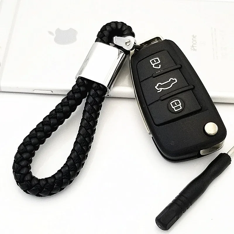 Luxury Leather Keyring with Detachable 360° Rotating Metal Horseshoe Buckle