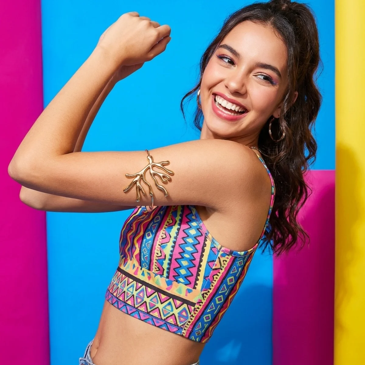 Metall-Korallen-Harz-Muschel-Armreifen für Damen und Herren, Boho-Sommer-Ozean-Strand-Armreifen, unregelmäßige Armreifen, Party-Körperschmuck – Detail 9