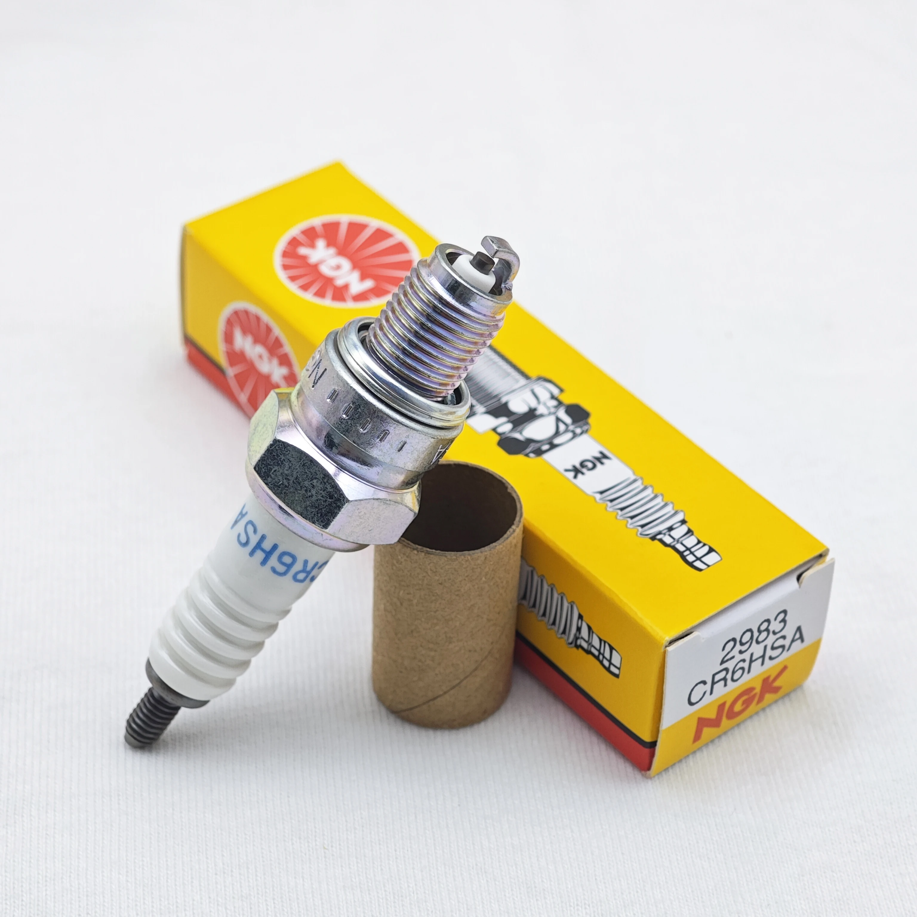 Motorcycle NGK Spark Plug CR6HSA #2983 For Tianjian 125 Qiaoge 100 Ghost Fire Fuxi Qiaoge I125 AS125 1pcs spark plug