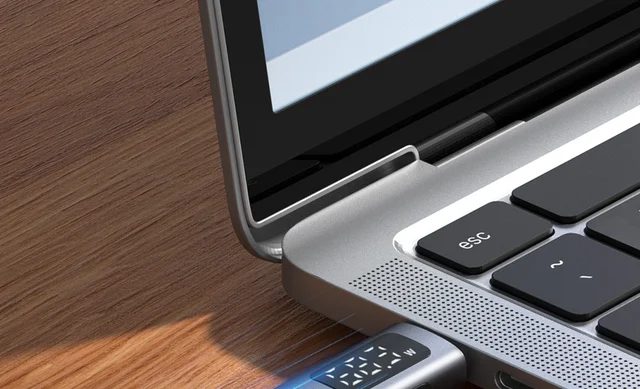 Adattatore USB-C 240W 40Gbps Hagibis - USB4/Thunderbolt 4, Supporto 8K, Per Mac, IPhone, Gaming