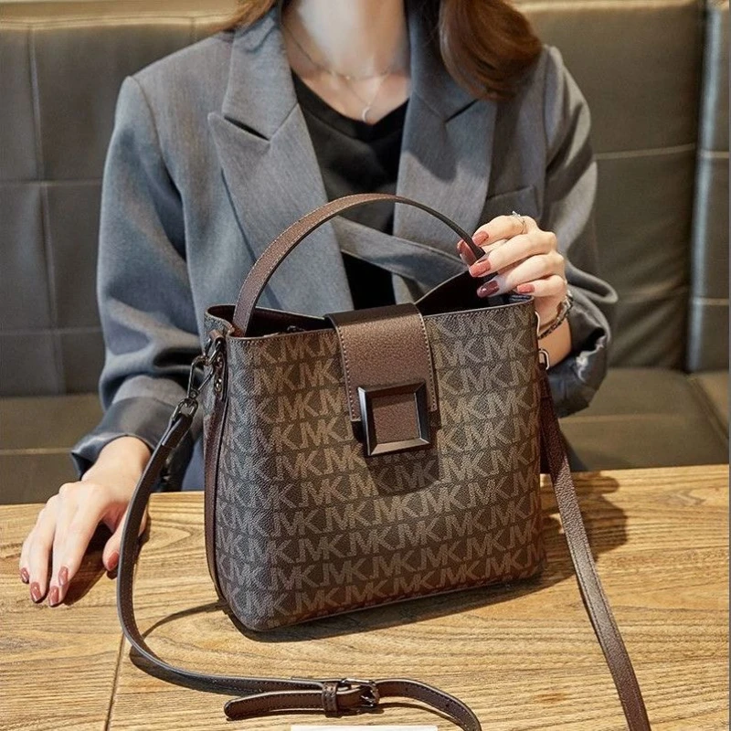 ELLOVADO Shoulder Bucket Bag For Women Retro Monogram Fashion Handbags Female Versatile Lacge Capacity Crossbody Tote Bags