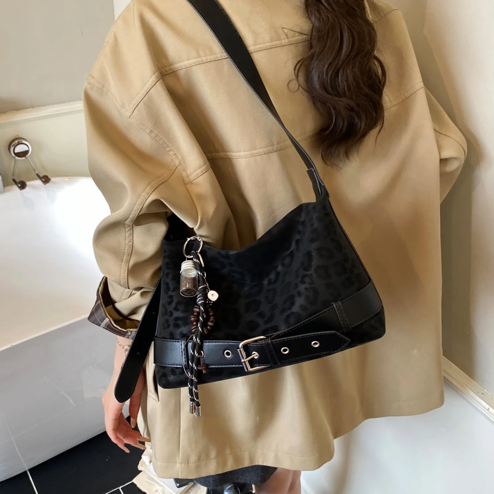 Cheetah Hobo Handbag PU Leopard Print Underarm Bag with Belt Armpit Bag for Women Travel Shopping Daily Use