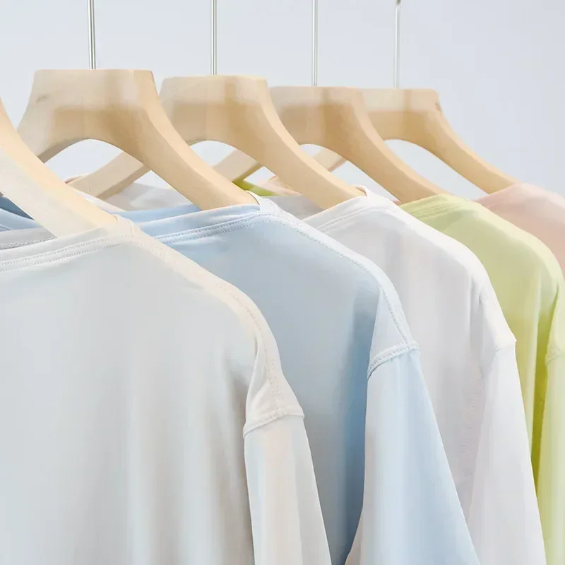 Рисунок 3 - Женская летняя воздухопроницаемая