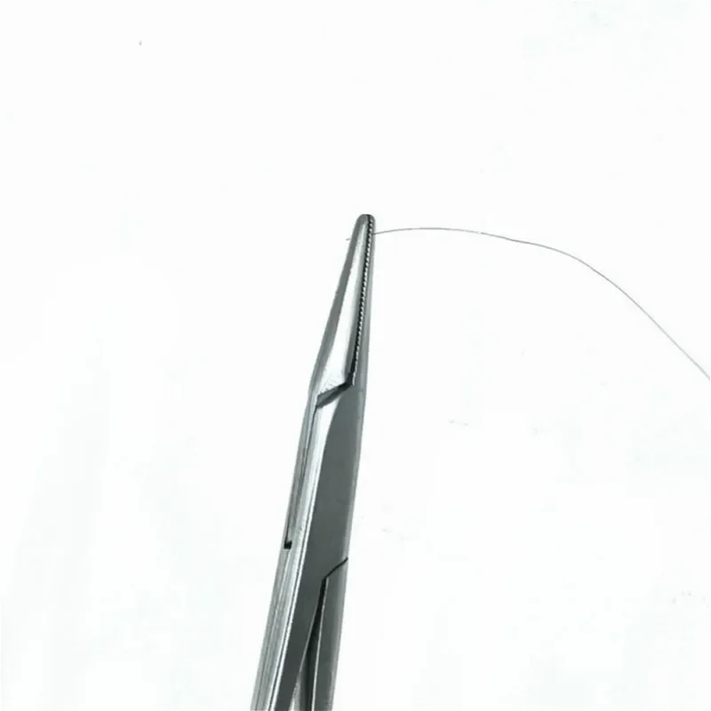 Needle Clamp Holder Stainless Steel Medical Stitching Forceps Surgical Pliers For Holding Suture Needle 18cm