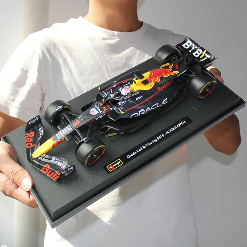 

Модель автомобиля Bburago 1/18 2023 F1 Red Bull RB19 #1 Max Verstappen #11 Sergio Перез, модель автомобиля, Формула 1, гоночный сплав, строительная игрушка, подарок