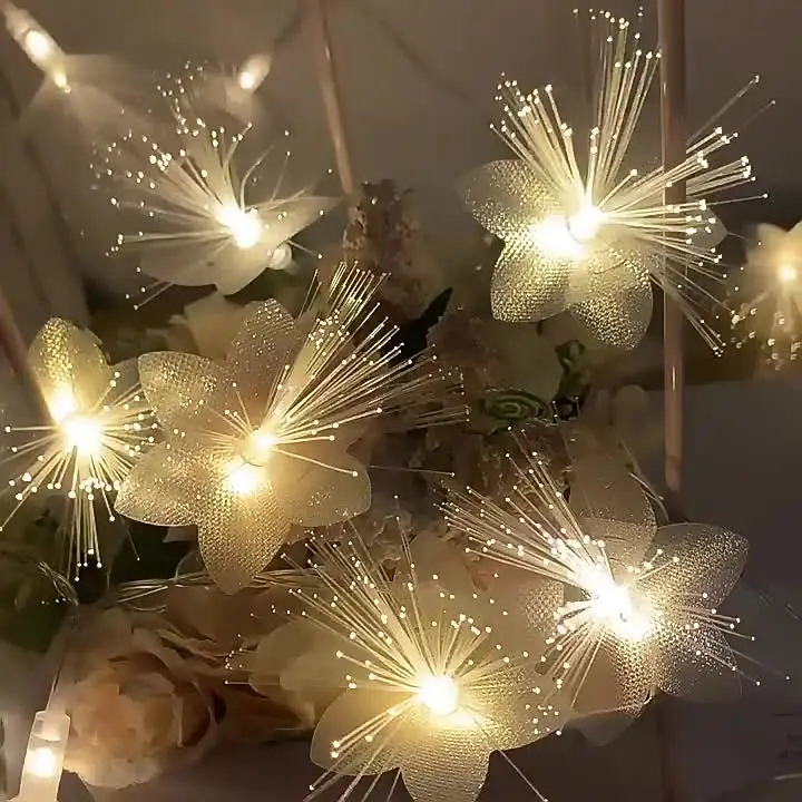 Fantasee Plumeria Stringa Di Luci A LED A Forma Di Fiore - 3m, 20 Luci, Alimentazione A Batteria - Rosa, Giallo, Bianco - 2