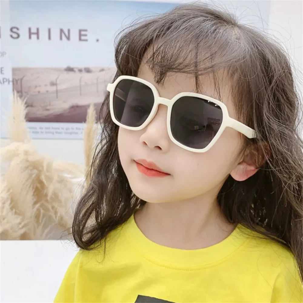 New Kids Sunglasses Sun Glasses Simple Versatile Square Cute Baby Eyewear Trend Girls Boy Eyeglasses Uv400 Children Gift