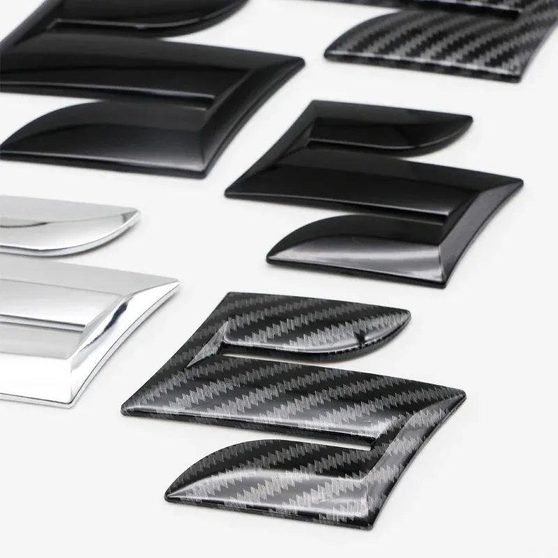 스즈키 짐니 그랜드 비타라 XX4 스위프트 알토 S 로고 자동차 스타일링 프론트 라디에이터 그릴 배지 리어 트렁크 엠블럼 스티커 액세서리