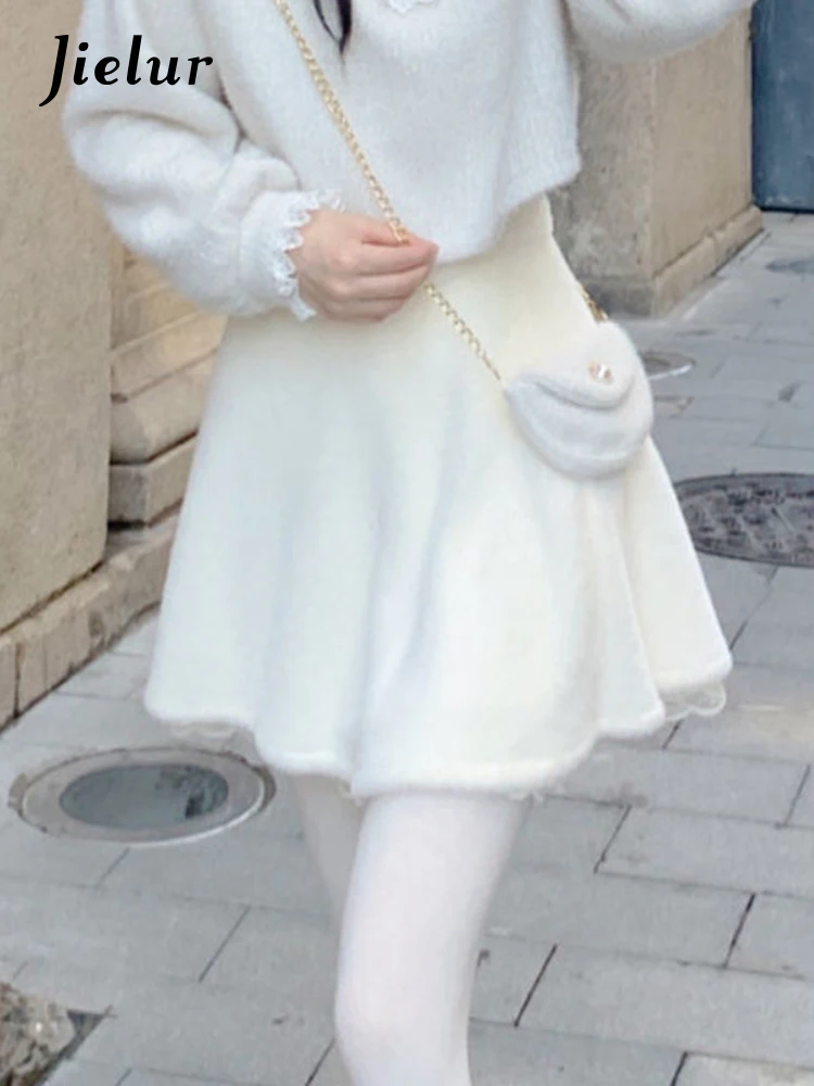 

Jielur Winter Kawaii Mini Skirt Women White Velvet Sweet Party Mini Skirt Female Fashion Designer Lace Patchwork Cute Skirt 2022