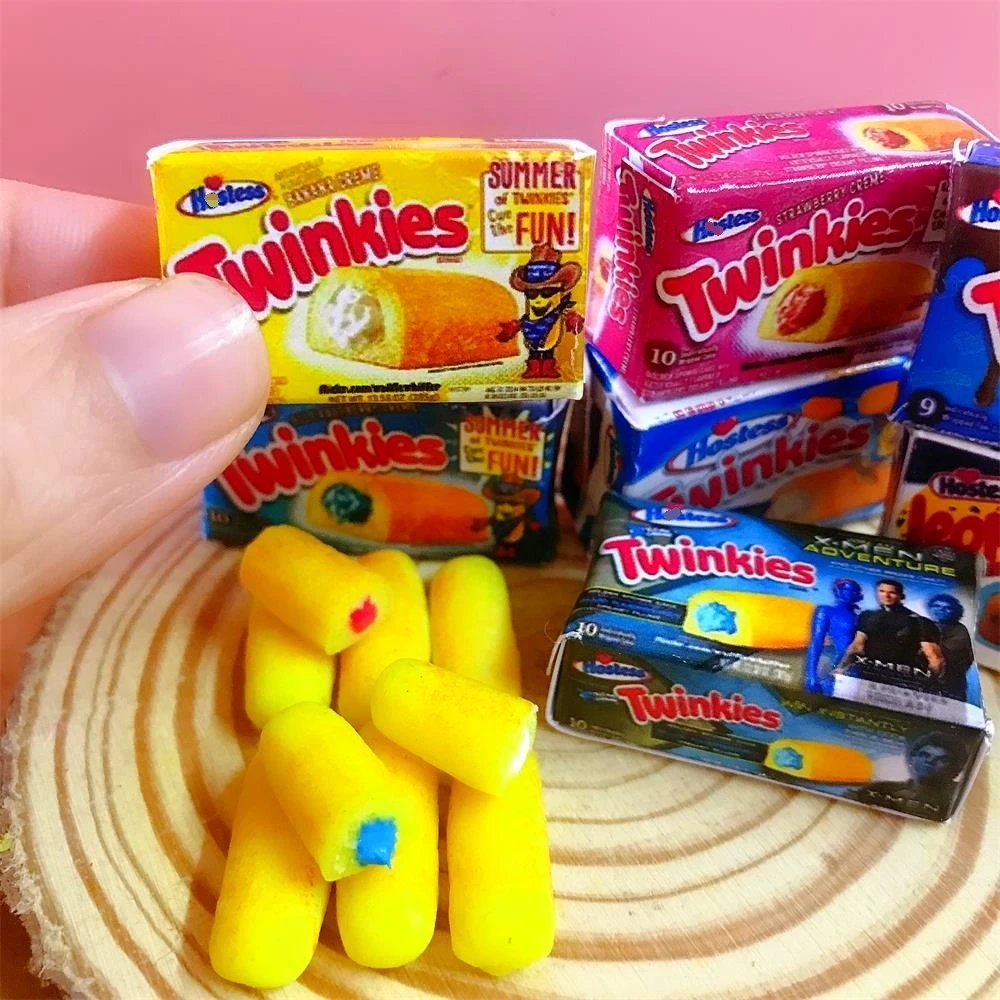 1/12 Scale Miniature Hostes,s Cakes Dollhouse Food Mini Cakes Mini Dollhouse Groceries Mini Doll Food Diorama and Snack Cake 2