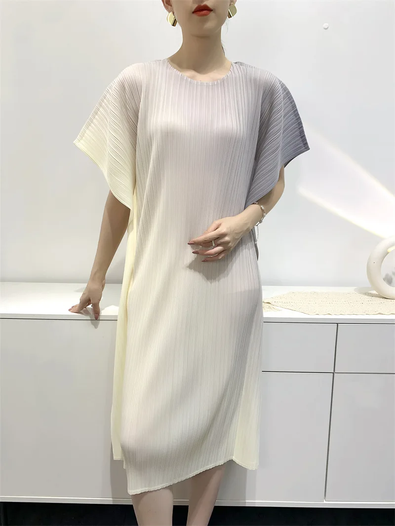 

Miyake Gradient Skirt High-End Pleated Casual Simple Temperamental All-Match Sliding Dress Women Summer New Plain Elegant Dress