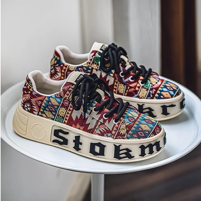 Dicke Sohlenplatte 2024, neue atmungsaktive Sommerschuhe, die die Körpergröße erhöhen, rutschfeste Freizeitschuhe für Männer und personalisierte Trendschuhe_voghion.com
