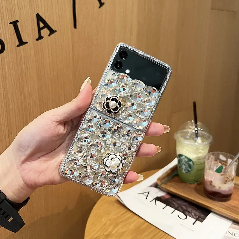 

Luxury Fashion Crown Fox Fur Sparkle Gems Love Bling Flower Cases for Samsung Galaxy Z Flip1 2 3 4 Flip4 Flip5 5G Diamond Cases