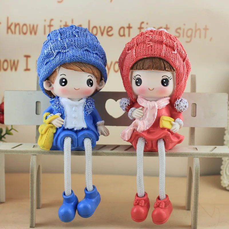 2pcs/set Miniature Ornaments Resin Dolls Hanging Feet Boy Girl Lovers Couple Figurines Craft Wedding Accessories Birthday Gifts 