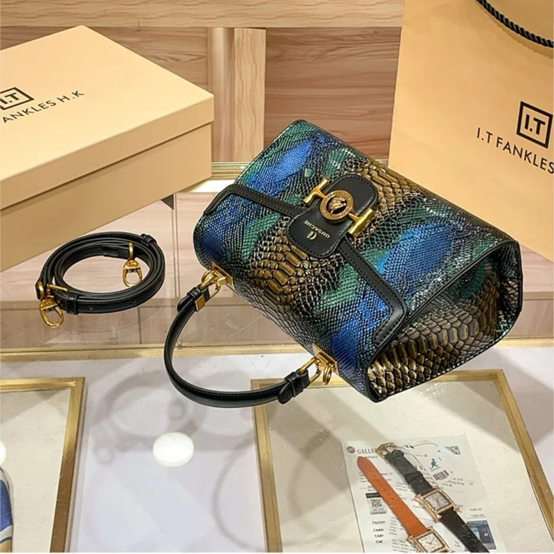 حقيبة يد نسائية فاخرة من مجموعة خريف/شتاء 2025، بت...