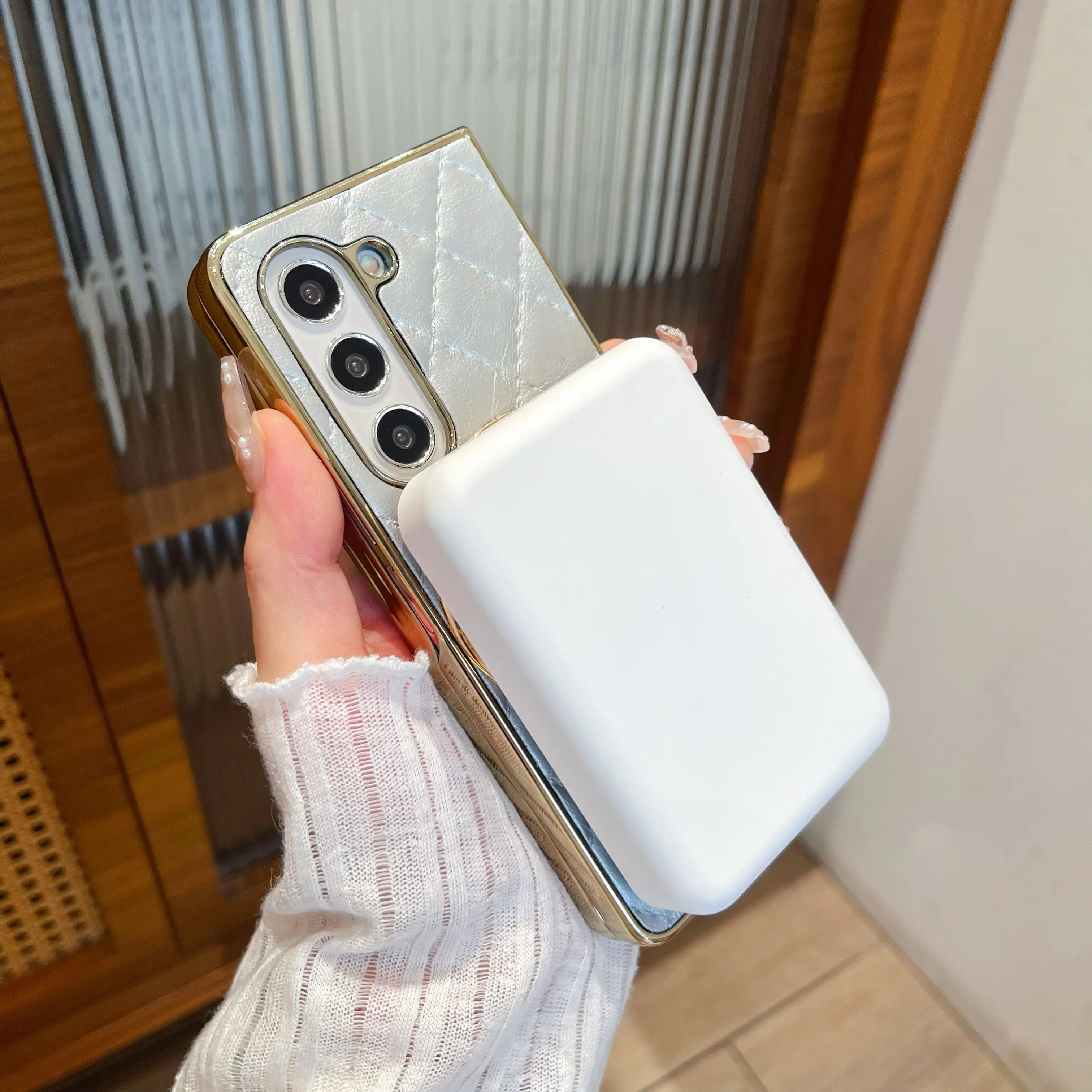 Luxury Leather Phone Case with Cosmetic Mirror Holder and Bracket