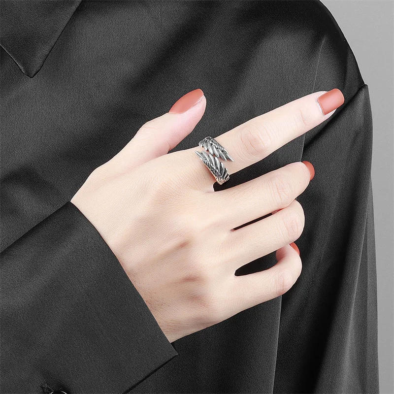 Sole Memory Vintage Thai Silver Feather Wings Silver Color Female Resizable Opening Rings SRI1010