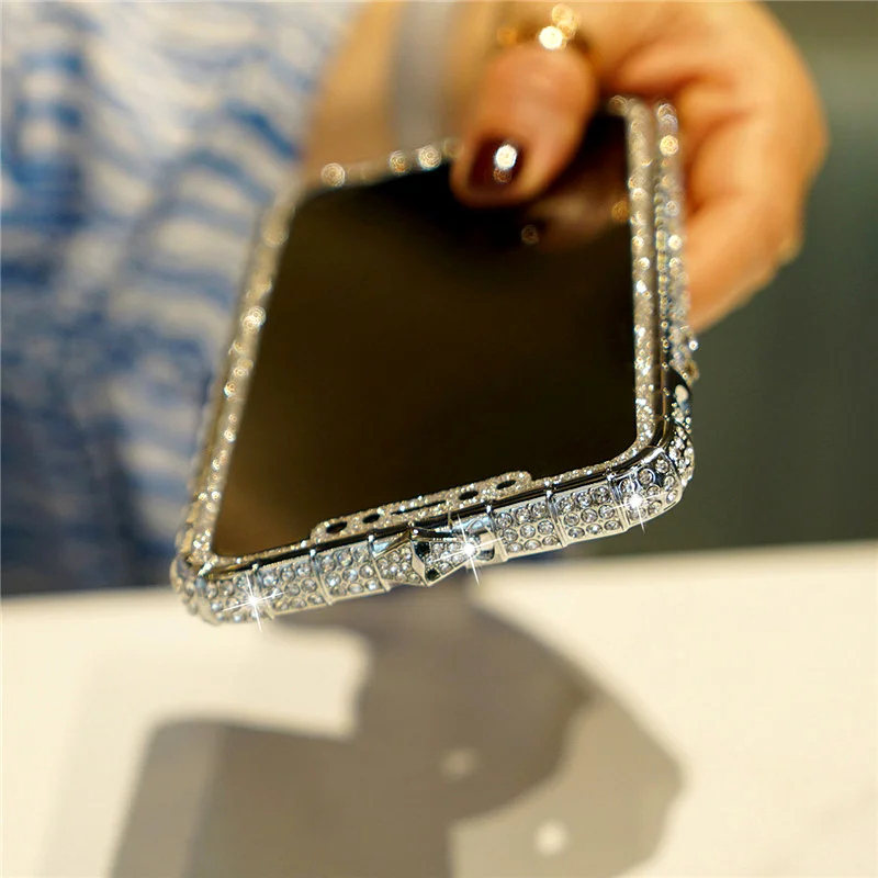 Luxury Rhinesone Metal Bumper Case For Iphone 13 12 11 Pro Max Xs Max Xr X 8 Glitter Bling Diamond Crystal Jewelled Frame Cover