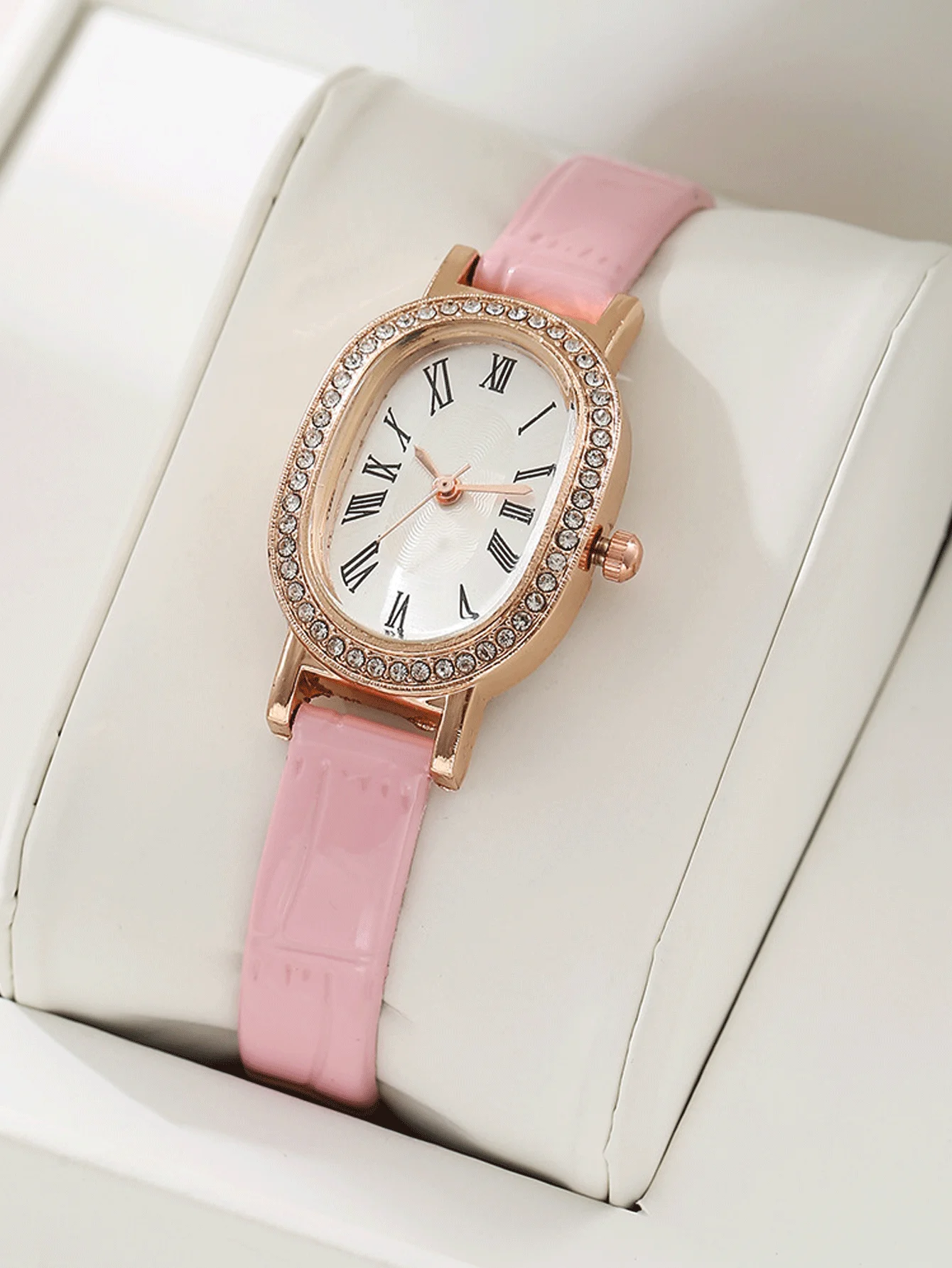 Exquisite watch oval dial belt simple women's fashion exquisite women's watch set