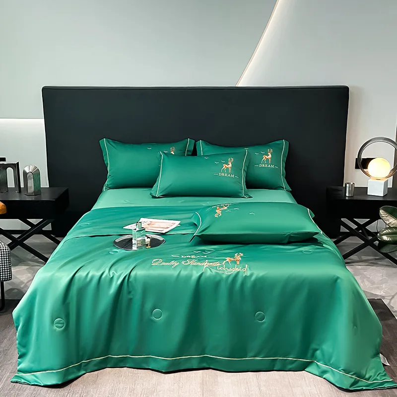 

High-end Embroidery Summer Cooling Blanket Cool Down Breathable Ice Rayon Queen Quilt Silky Refreshing Comforter Bedding Sets