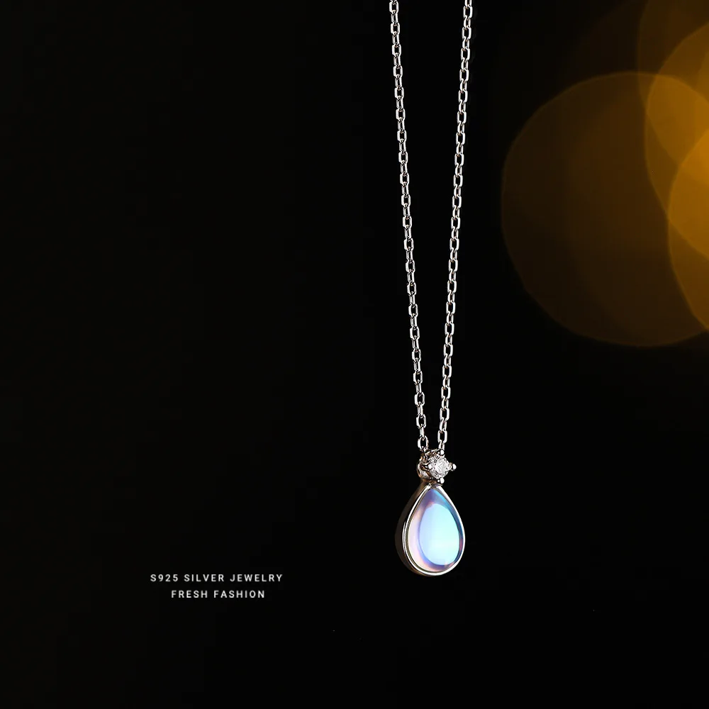 925SterlingSilverMoonstoneWaterDropPendantNecklaceforWomen