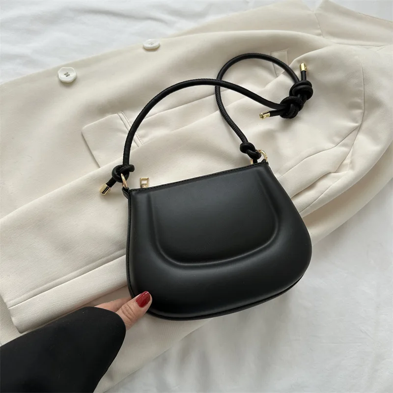 One Shoulder Bags for Women Large Capacity Chains PU Leather Female Solid Travel Versatile Handbags 2023 Spring/Summer