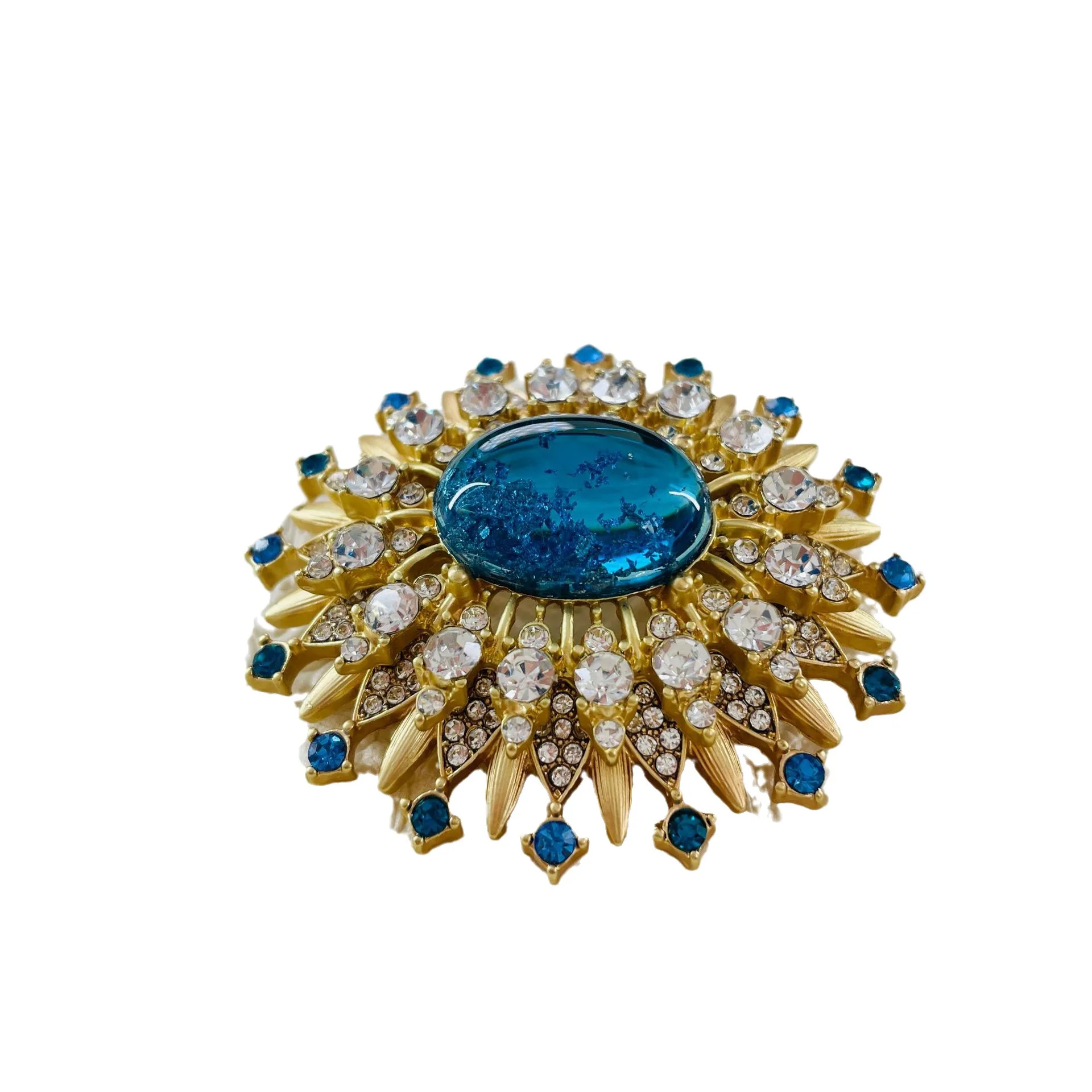 Broche Fantaisie Vintage Et élégante - Bijou D'occasion En Bon état Général