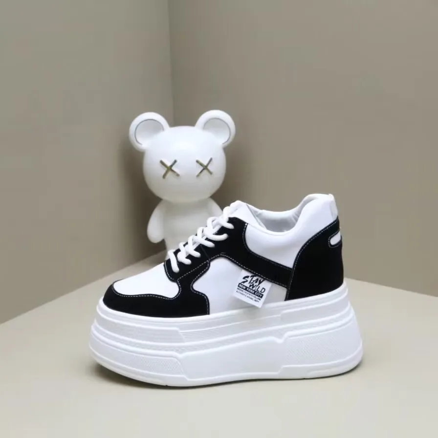 Pelle Donna Bianca Casual Donna Vulcanize Sneakers Traspirante Sport Walking Running Platform Flats Shoes Zapatillas Comodas