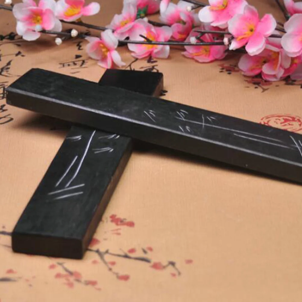 Рисунок 2 - канцелярские принадлежности для