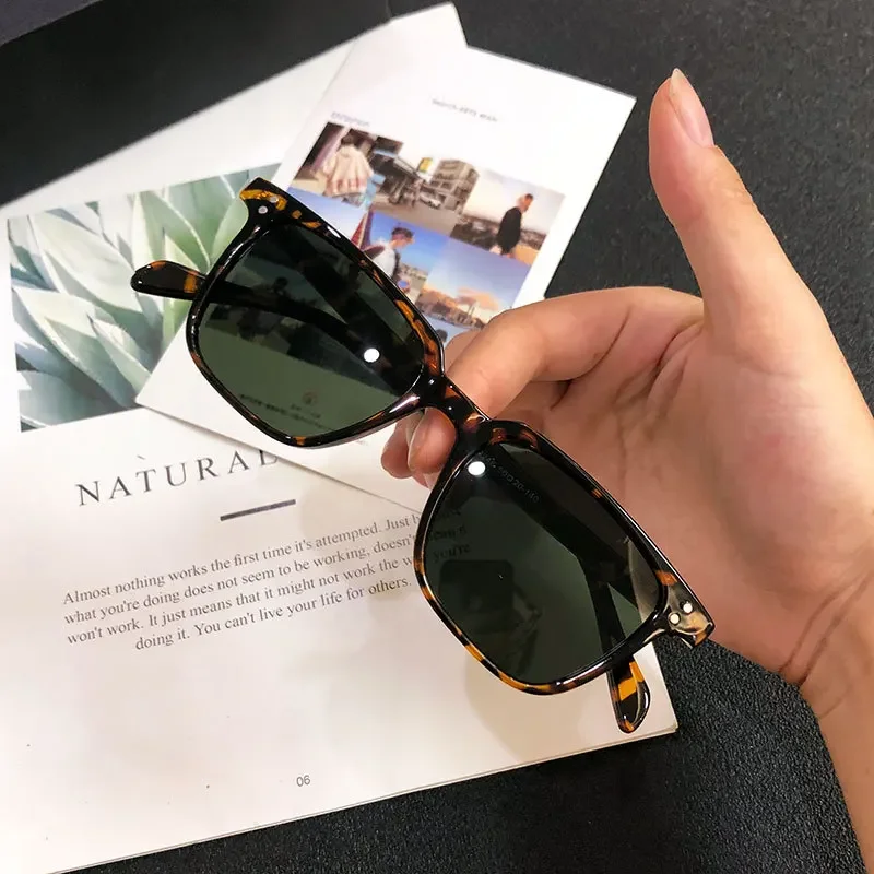 

Small Square Sunglasses Women Oval Vintage Brand Design Square Sun Glasses For Women Shades Driving Outdoor Eyewear Men UV400