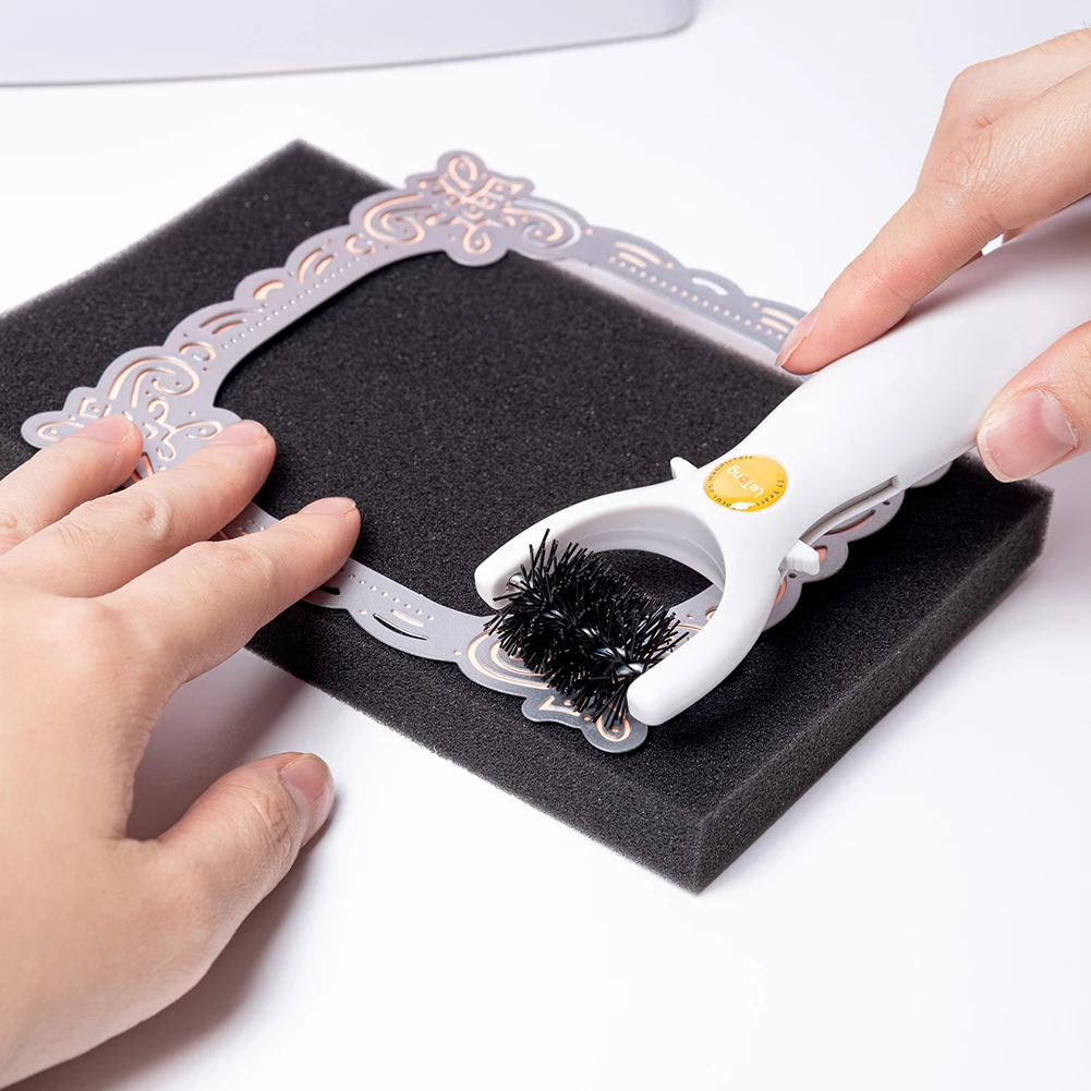 3 in 1 Die Brush Piercer Scraper With Foam Pad for Removing Excess Paper From Dies Weeding Tools Die Cutting Tools Kit
