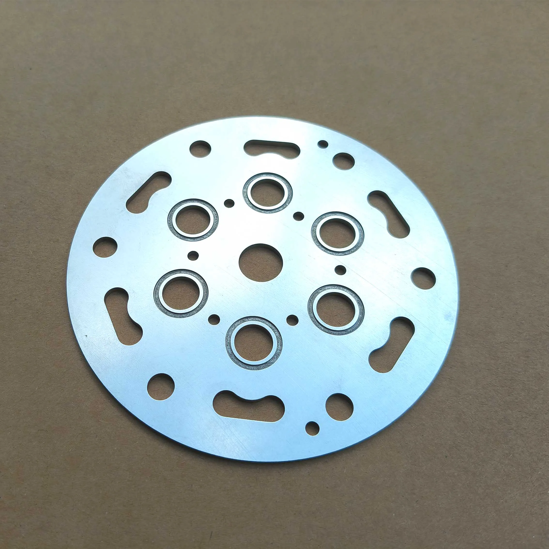 A/C Compressor Cylinder Sealing Gasket Valve Plate 6RF820803D 6RD820803 6RO820803A For SD6V12 Compressor