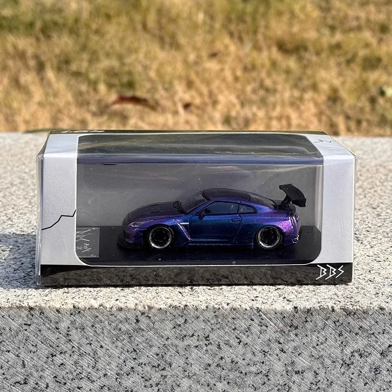 Modello Di Auto In Lega Nissan Gtr R35 In Scala 1/64