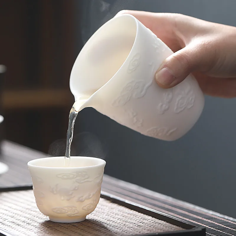 Boutique Ceramic High Capacity Gaiwan Handmade Three-dimensional Relief Tea Cup Chinese Tea Bowl Tea Set Accessories Master Cup