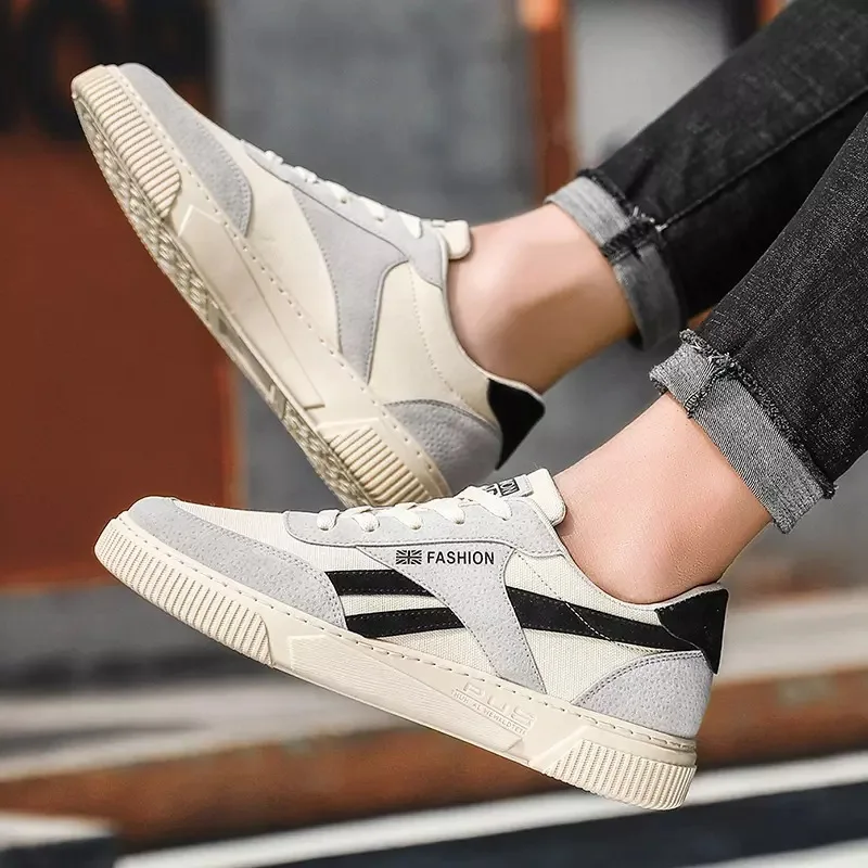 Spring New Men's Casual Shoes Outdoor Walking Men Canvas Shoes  Designer Fashion Flat Sneakers Breathable Lace Up Men Tenis Shoe 3