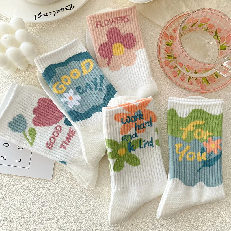 

Socks Women Cotton White Female Middle Tube Japanese Flower Print Sweet Style Student Short Sports Socks Stockings Girls Gift
