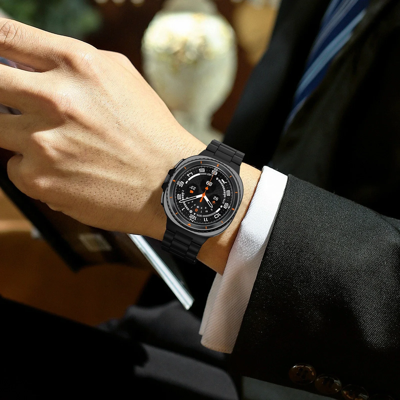 Seamless Metal Strap