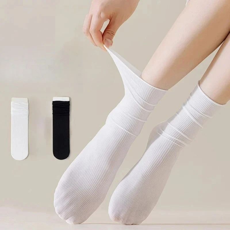 100 Pairs of Disposable Socksfashionable and Versatile, White Solid Colorsoft and Comfortable Lightweight and Breathable Casual