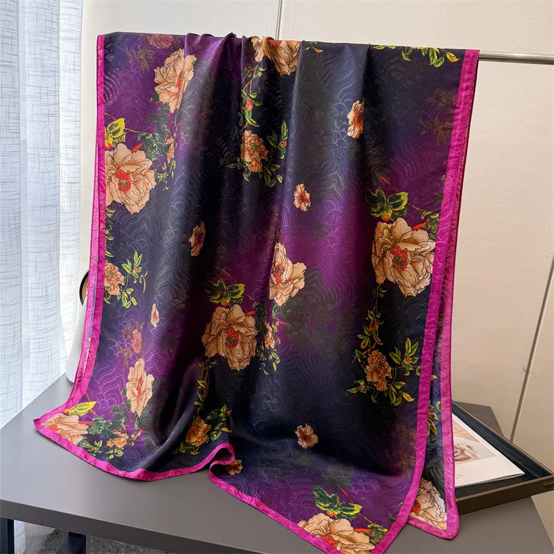 2025 NUOVO marchio di lusso moda donna fiori sciarpa di seta primavera autunno inverno scialli sottili avvolge Femme Beach Sjaals Echarpe Bandana 2