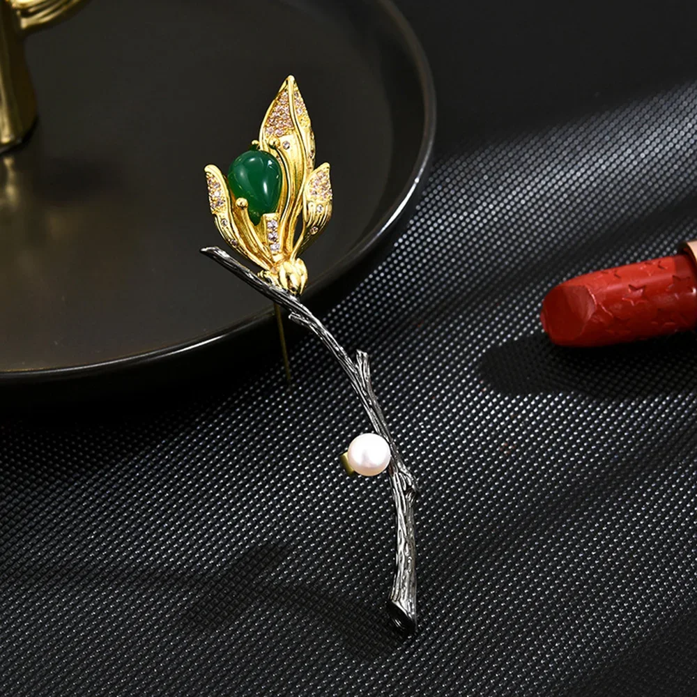 Enamel Orchid Brooch for Women Green Crystal Pearl Magnolia Flower Female Clothes Badge Pin Corsage Jewelry Mother's Day Gifts