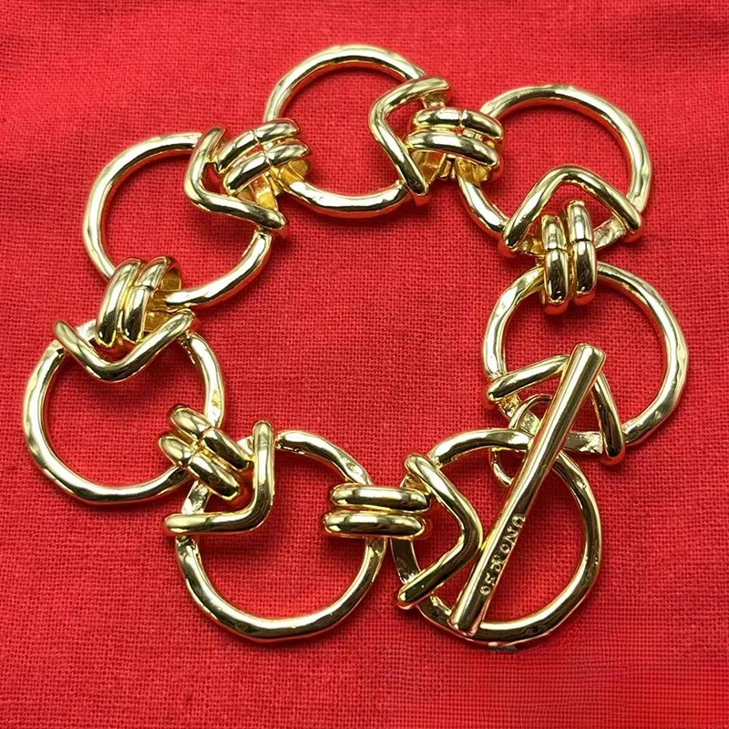 

2023 New UNOde50 Bestselling Fashion, Exquisite, Lightweight Bracelet, Women's Romantic Jewelry Gift Bag in Europe and America