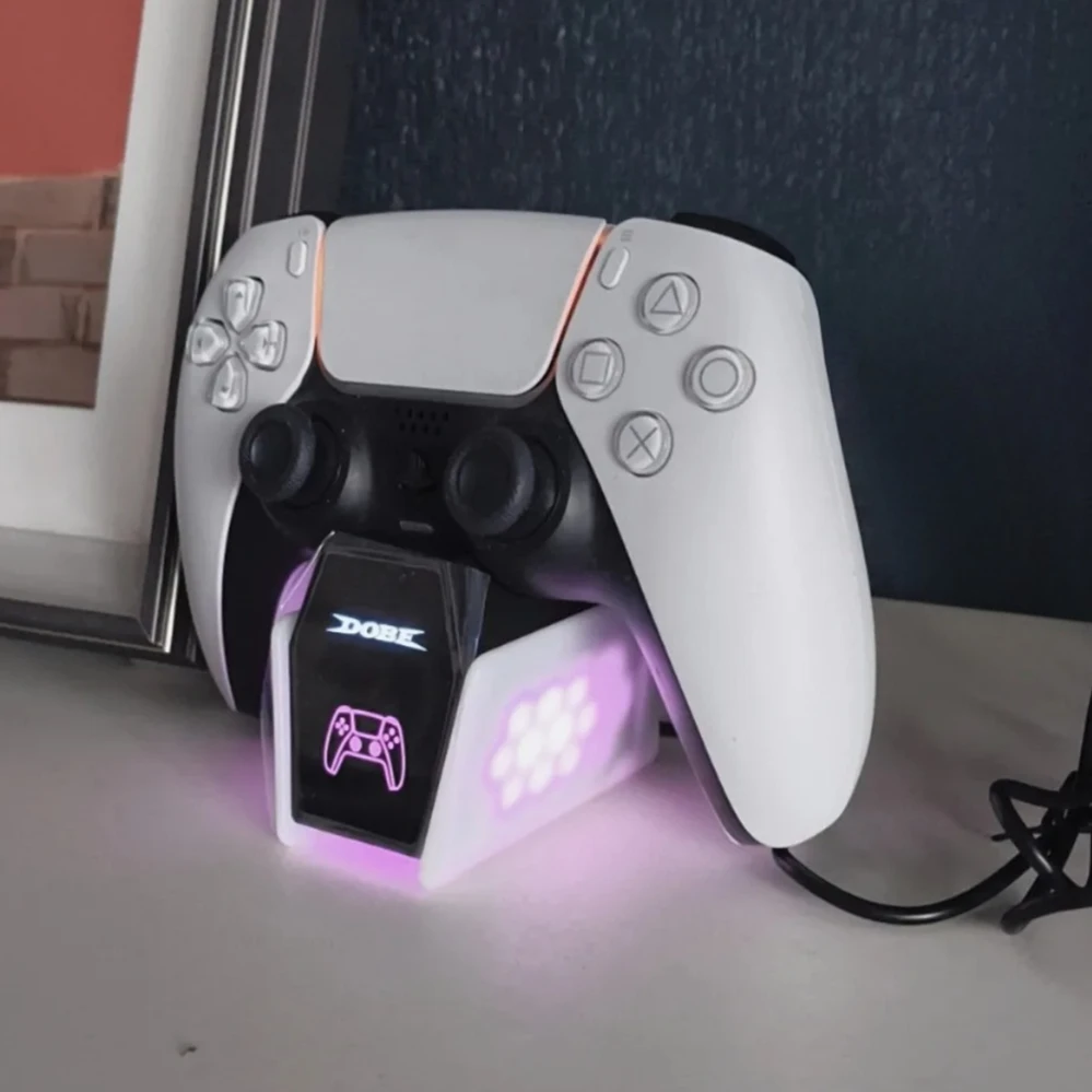 PS5 컨트롤러 충전 스테이션용으로 최적화된 LED 조명 포함 80% 전력 자동 정지 5개 게임패드 충전기