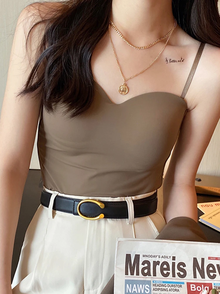 قميص قصير نسائي صيفي أبيض بدون أكمام وأشرطة رفيعة بلون سادة مع أكواب صيفية من الحرير الجليدي بحمالة مريحة 2