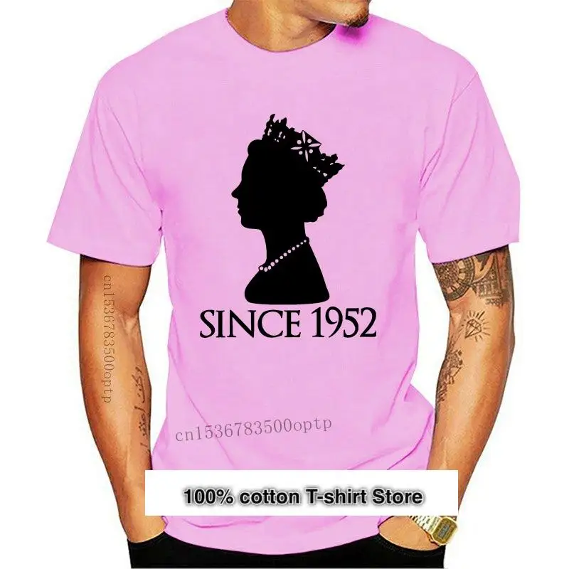 New Queen Elizabeth Ii Dal 1952 T-Shirt Monarch God Save The Queen Gift Idea 2021 Maglietta Divertente