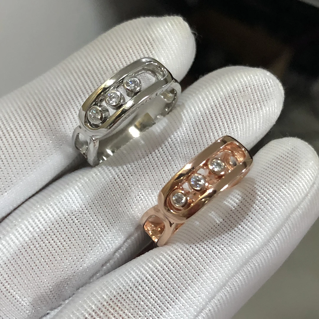 

Женское кольцо из серебра пробы с фианитом