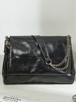 Sac de transport de grande capacité pour femmes, fourre-tout à chaîne, haut de gamme et à la mode, épaule simple sous les bras, nouvelle collection printemps/été 2024 2